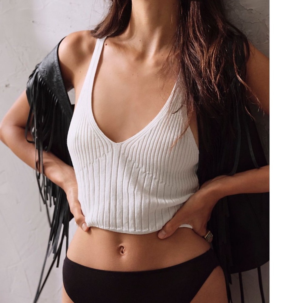 Black sweater tank